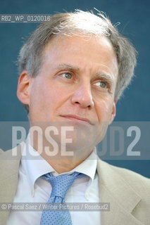 Writer Jeffrey Kluger at the Edinburgh International Book Festival 2007. ..Copyright©Pascal Saez/Writer Pictures/Rosebud2