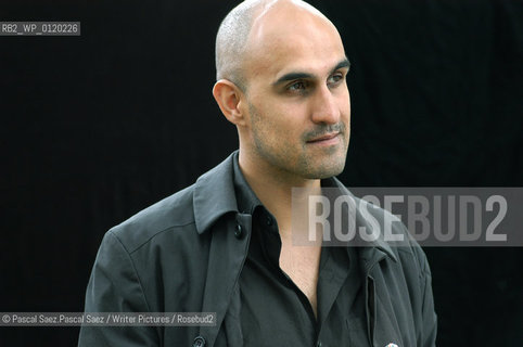British writer Hari Kunzru, author of The Impressionist and Transmission, at the Edinburgh International book Festival 2004...Copyright©Pascal Saez.Pascal Saez/Writer Pictures/Rosebud2
