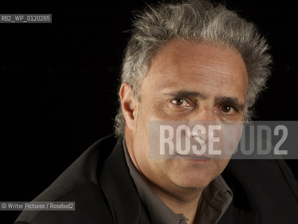 Hanif Kureishi,writer,screenwriter,playwrite and filmaker.  CREDIT Geraint Lewis
©Writer Pictures/Rosebud2