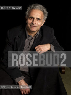 Hanif Kureishi,writer,screenwriter,playwrite and filmaker.  CREDIT Geraint Lewis
©Writer Pictures/Rosebud2