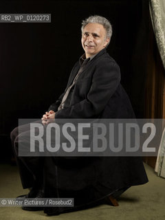 Hanif Kureishi,writer,screenwriter,playwrite and filmaker.  CREDIT Geraint Lewis
©Writer Pictures/Rosebud2