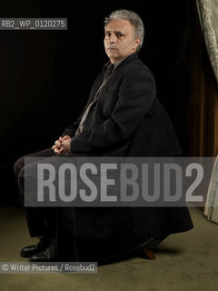 Hanif Kureishi,writer,screenwriter,playwrite and filmaker.  CREDIT Geraint Lewis
©Writer Pictures/Rosebud2