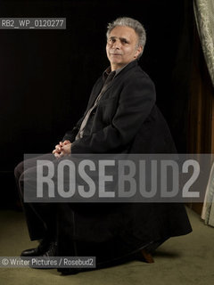 Hanif Kureishi,writer,screenwriter,playwrite and filmaker.  CREDIT Geraint Lewis
©Writer Pictures/Rosebud2