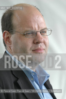 British presenter, journalist and writer Mark Lawson, author of Enough is enough or the emergency government at the Edinburgh International Book Festival 2005..Copyright©Pascal Saez.Pascal Saez/Writer Pictures/Rosebud2