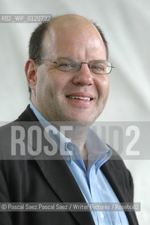 British presenter, journalist and writer Mark Lawson, author of Enough is enough or the emergency government at the Edinburgh International Book Festival 2005..Copyright©Pascal Saez.Pascal Saez/Writer Pictures/Rosebud2
