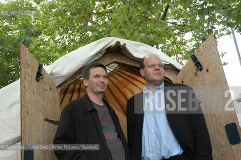 British presenter, journalist and writer Mark Lawson (Right), author of Enough is enough or the emergency government at the Edinburgh International Book Festival 2005, with writer Ian Rankin (left)..Copyright©Pascal Saez.Pascal Saez/Writer Pictures/Rosebud2