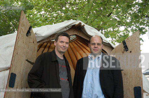 British presenter, journalist and writer Mark Lawson (Right), author of Enough is enough or the emergency government at the Edinburgh International Book Festival 2005, with writer Ian Rankin (Left)..Copyright©Pascal Saez.Pascal Saez/Writer Pictures/Rosebud2