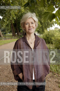 Mark Lawson, The Edinburgh International Book Festival 2005..Copyright©Rob McDougall/Writer Pictures/Rosebud2