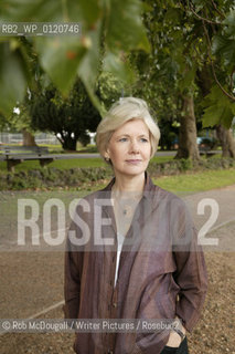 Mark Lawson, The Edinburgh International Book Festival 2005..Copyright©Rob McDougall/Writer Pictures/Rosebud2