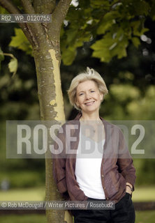 Mark Lawson, The Edinburgh International Book Festival 2005..Copyright©Rob McDougall/Writer Pictures/Rosebud2