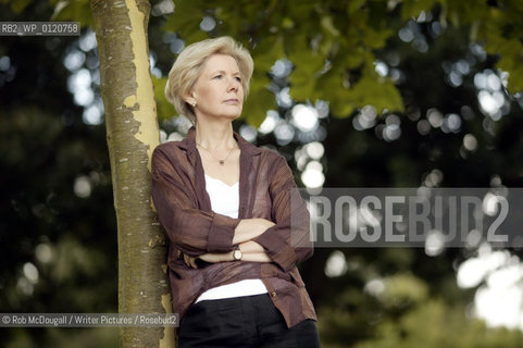 Mark Lawson, The Edinburgh International Book Festival 2005..Copyright©Rob McDougall/Writer Pictures/Rosebud2