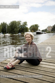 Mark Lawson, The Edinburgh International Book Festival 2005..Copyright©Rob McDougall/Writer Pictures/Rosebud2