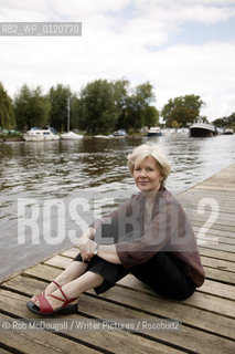 Mark Lawson, The Edinburgh International Book Festival 2005..Copyright©Rob McDougall/Writer Pictures/Rosebud2