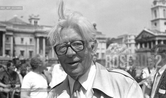 Laurie Lee.Copyright©Anne-Katrin Purkiss/Writer Pictures/Rosebud2