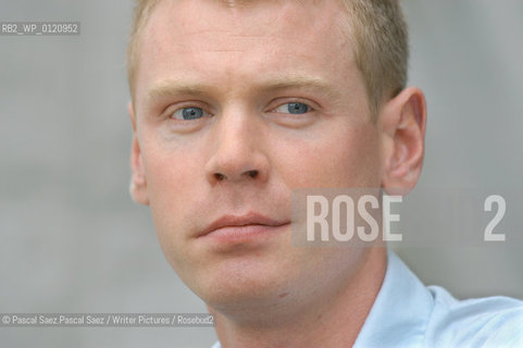Writer, journalist and economist Philippe Legrain, author of Open World:The Truth about Globalization at the Edinburgh International Book Festival 2003...Copyright©Pascal Saez.Pascal Saez/Writer Pictures/Rosebud2