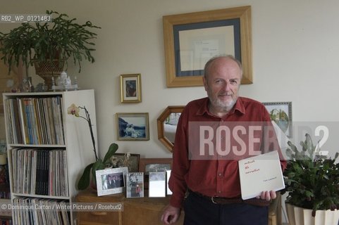 Scottish Poet and Writer Tom Leonard photographed at home in Glasgow ahead of the Scottish Arts Council Book of the Year Award 2010. 11th June 2010....copyright©Dominique Carton/Writer Pictures/Rosebud2