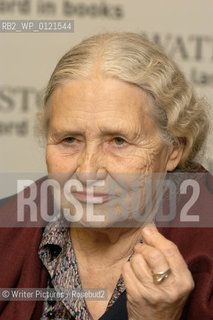 4/11/03.Doris Lessing at a book signing after speaking at a University of East Anglia Literary Fes©Writer Pictures/Rosebud2