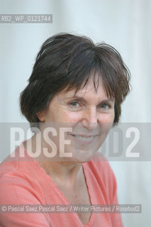 British (of ukrainian descent) writer Marina Lewycka, author of A Short History of Tractors in Ukrainian at the Edinburgh International Book Festival 2005...Copyright©Pascal Saez.Pascal Saez/Writer Pictures/Rosebud2