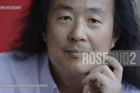 Yang Lian, The Edinburgh International Book Festival 2005..Copyright©Rob McDougall/Writer Pictures/Rosebud2