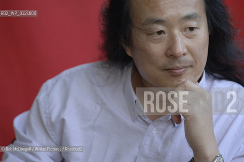 Yang Lian, The Edinburgh International Book Festival 2005..Copyright©Rob McDougall/Writer Pictures/Rosebud2