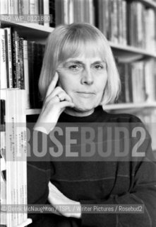 Edinburgh-born childrens author Joan Lingard, April 1989.   ..copyright©Derek McNaughton/TSPL/Writer Pictures/Rosebud2