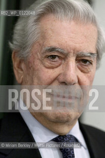 Mario Vargas Llosa at a party at the Instituto Cervantes during the 2008 PEN Conference in NYC..©Miriam Berkley/Writer Pictures/Rosebud2