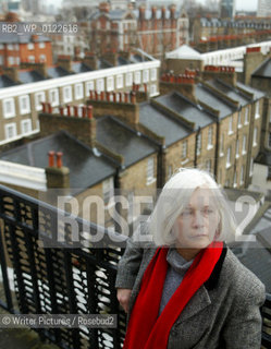 Natha Englander , American Novelist who wrote The Ministry of Special Cases about Argentina . CREDIT Geraint Lewis
©Writer Pictures/Rosebud2