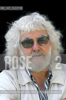 Scottish poet Aonghas Macneacail at the Edinburgh International Book Festival 2003.              .                            .copyright©Pascal Saez.Pascal Saez/Writer Pictures/Rosebud2