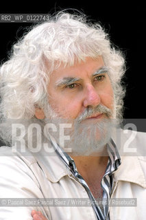 Scottish poet Aonghas Macneacail at the Edinburgh International Book Festival 2003.              .                            .copyright©Pascal Saez.Pascal Saez/Writer Pictures/Rosebud2
