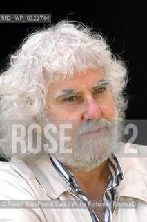 Scottish poet Aonghas Macneacail at the Edinburgh International Book Festival 2003.              .                            .copyright©Pascal Saez.Pascal Saez/Writer Pictures/Rosebud2