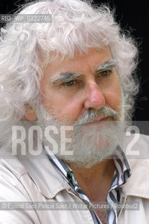 Scottish poet Aonghas Macneacail at the Edinburgh International Book Festival 2003.              .                            .copyright©Pascal Saez.Pascal Saez/Writer Pictures/Rosebud2