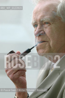 Scottish writer Magnus Magnusson at the Edinburgh International Book Festival...Copyright©Pascal Saez/Writer Pictures/Rosebud2