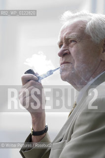 Magnus Magnusson,historian,broadcaster,and writer.His new book Fakes,Forgers and Phoneys ©Writer Pictures/Rosebud2