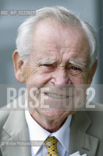 Magnus Magnusson,historian,broadcaster,and writer.His new book Fakes,Forgers and Phoneys ©Writer Pictures/Rosebud2