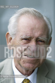 Magnus Magnusson,historian,broadcaster,and writer.His new book Fakes,Forgers and Phoneys ©Writer Pictures/Rosebud2