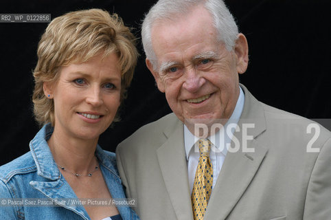 Writer Sally Magnusson with her father Magnus Magnusson at the Edinburgh International Book Festival 2004..Copyright©Pascal Saez.Pascal Saez/Writer Pictures/Rosebud2