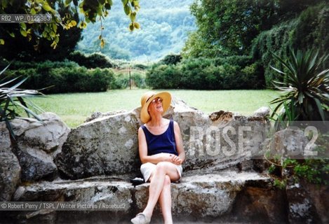Author Sara Maitland, Collectpic of Sara in Tuscany. ..29th Oct 2008....Copyright©Robert Perry/TSPL/Writer Pictures/Rosebud2