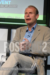 24 August 2005- Edinburgh, UK- Andrew Marr, the BBCs Political Editor, at the Edinburgh International Book Festival..Copyright©Pascal S/Writer Pictures/Rosebud2