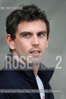 British writer Richard Mason, author of The Drowning People, at the Edinburgh International Book Festival 2004...Copyright©Pascal Saez.Pascal Saez/Writer Pictures/Rosebud2
