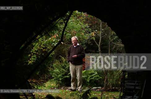 Writer, Allan Massie..Copyright©Jacky Ghossein/TSPL/Writer Pictures/Rosebud2