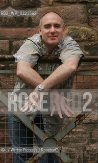 FESTIVAL, Theatre director / actor Guy Masterson, 16/08/04..©./Writer Pictures/Rosebud2