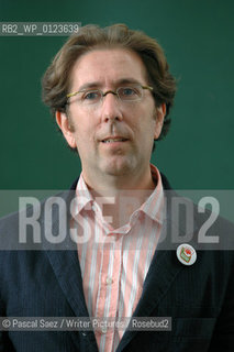American writer  D T Max, author of  The Family That Couldnt Sleep, at the Edinburgh International Book Festival 2007. ..Copyright©Pascal Saez/Writer Pictures/Rosebud2