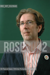 American writer  D T Max, author of  The Family That Couldnt Sleep, at the Edinburgh International Book Festival 2007. ..Copyright©Pascal Saez/Writer Pictures/Rosebud2