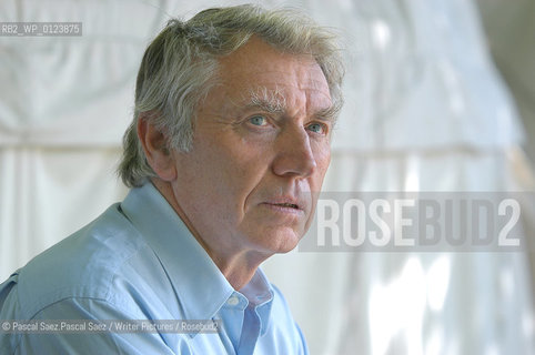 British war photographer and writer Don McCullin at the Edinburgh International Book Festival 2005..Copyright©Pascal Saez.Pascal Saez/Writer Pictures/Rosebud2