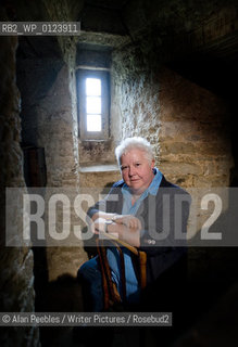 Val McDermid, crime writer..Copyright©Alan Peebles/Writer Pictures/Rosebud2