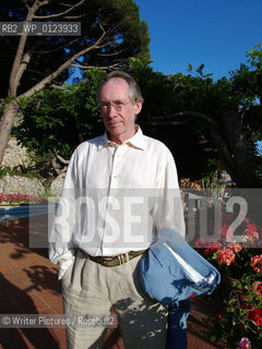 OLYMPUS DIGITAL CAMERA
©Writer Pictures/Rosebud2
