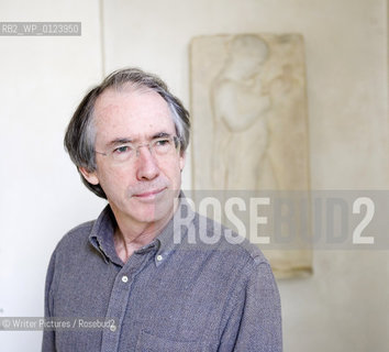 Ian McEwan,author . Nominated on The Booker Prize Long List 2007 . CREDIT Geraint Lewis
©Writer Pictures/Rosebud2