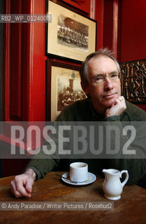 Ian McEwan, Author..Copyright©Andy Paradise/Writer Pictures/Rosebud2