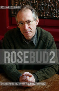 Ian McEwan, Author..Copyright©Andy Paradise/Writer Pictures/Rosebud2
