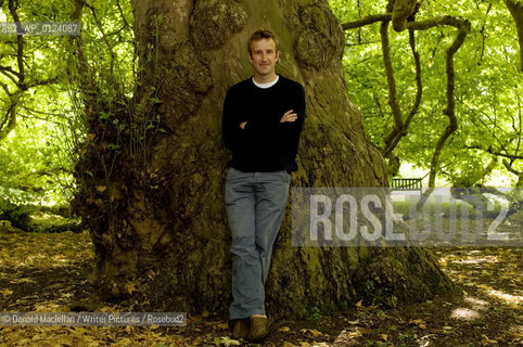 Robert McFarlane photographed among the wild places of Cambridge...Copyright©Donald Maclellan/Writer Pictures/Rosebud2